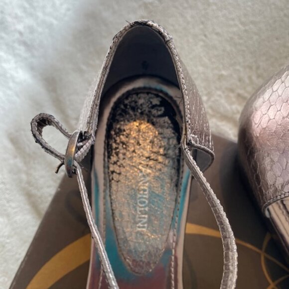 Enzo Angiolini Nyler Women PLATIUM Snakeskin Leather Gladiator Sandals 8M - Picture 5 of 6